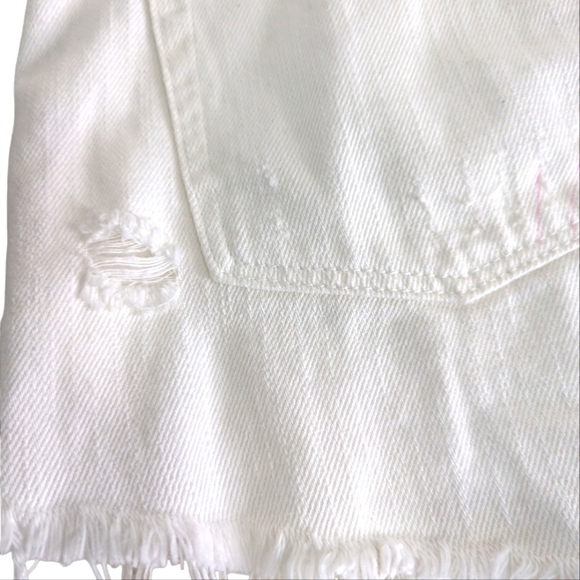 We The Free White Distressed Shorts .. Size 25 - Picture 7 of 10